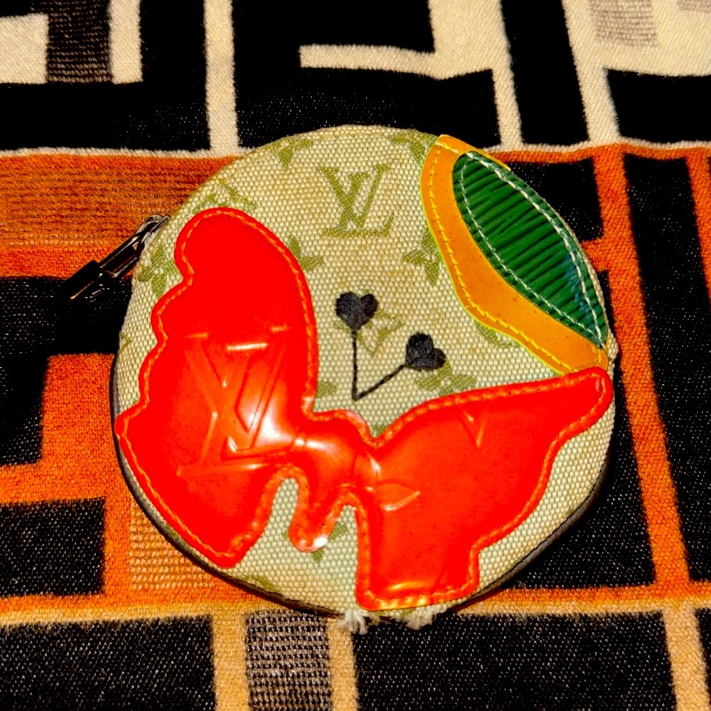 Louis Vuitton Vernis Butterfly Mini Lin Green Epi Leather Coin Pouch - Picture 3 of 7